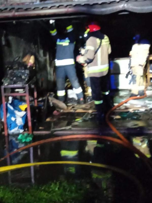 Pożar garaży w Karlinie